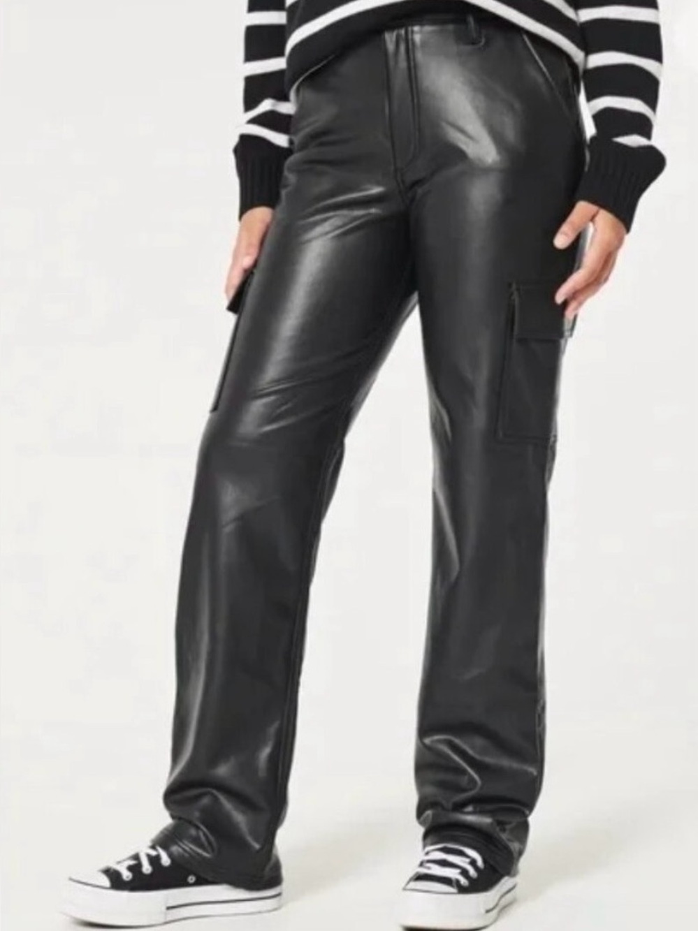 Hollister Ultra High Rise Vintage Baggy Faux Leather Cargo Pants Women's 10R